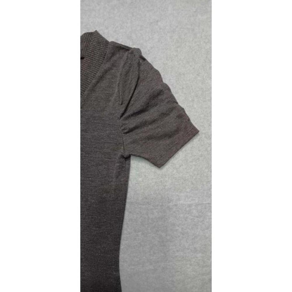 Zenana Outfitters Short Sleeve Blouse Womens Size Small Grey VNeck Scrunch Fit - Picture 4 of 10